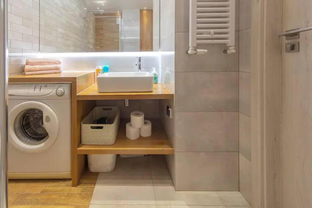 City Center-Comfortable And Stylish Apartment- P2 Varşova Dış mekan fotoğraf